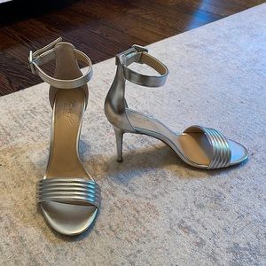 Silver Leather Hells